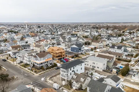 $2,499,900 | 7311 Monmouth Avenue, Ventnor City, NJ 08406