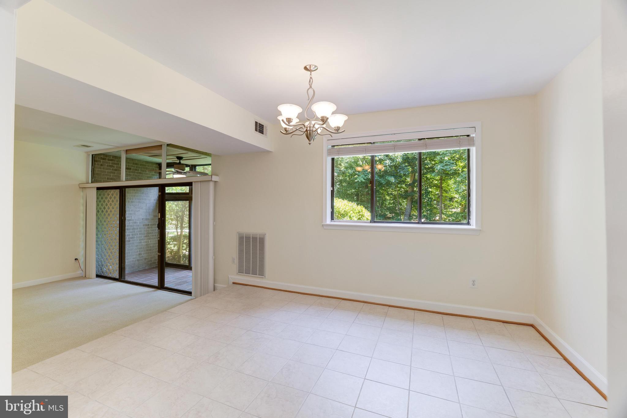 1631 Parkcrest Circle, Unit 8B/101 Reston, VA 20190 - Photo 10 of 27 Enjoy meals while also enjoying abundant nature