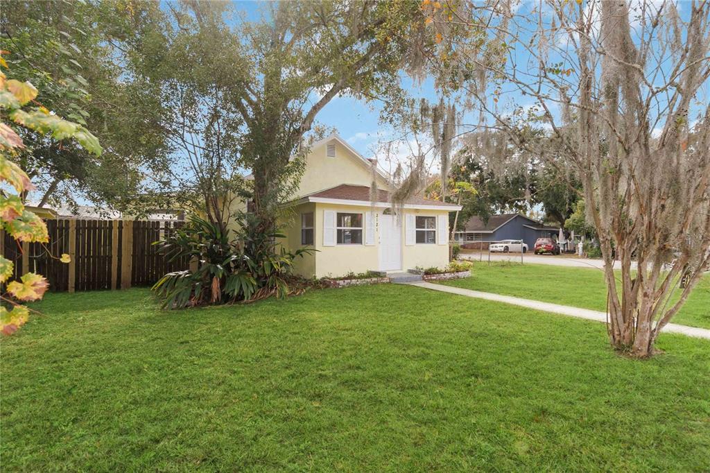 2121 10th Street St. Cloud, FL 34769 - Photo 4 of 32