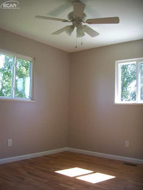 8159 Carpenter Road Flushing, MI 48433 - Photo 38 of 48 20448798-37.JPG