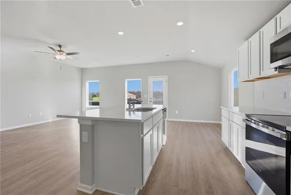 $345,690 | 19475 Lincoln Street, Spring Hill, KS 66083