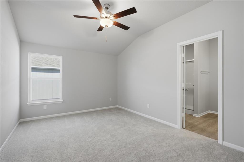 19475 Lincoln Street Spring Hill, KS 66083 - Photo 2 of 22