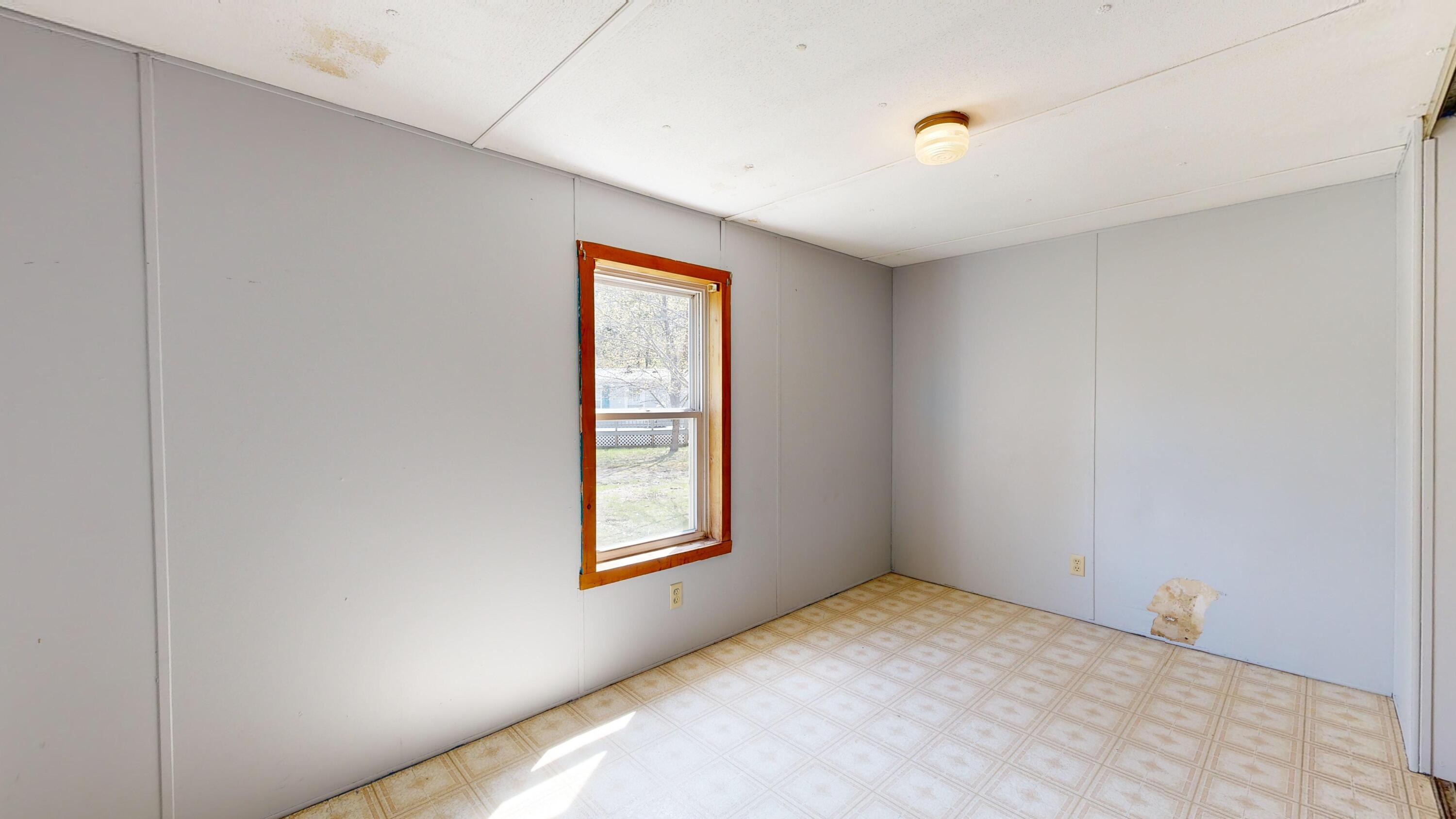 114 Plains Road Leeds, ME 04263 - Photo 13 of 32 114-Plains-Rd-Leeds-ME-04263-05162024_08