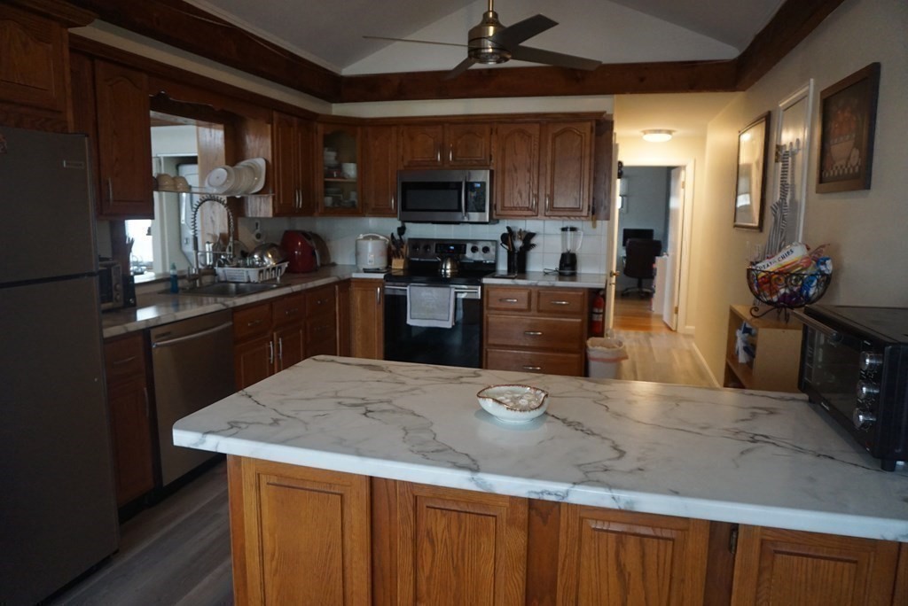 134 Columbia Road Lowell, MA 01854 - Photo 18 of 26 Gallery Image 18