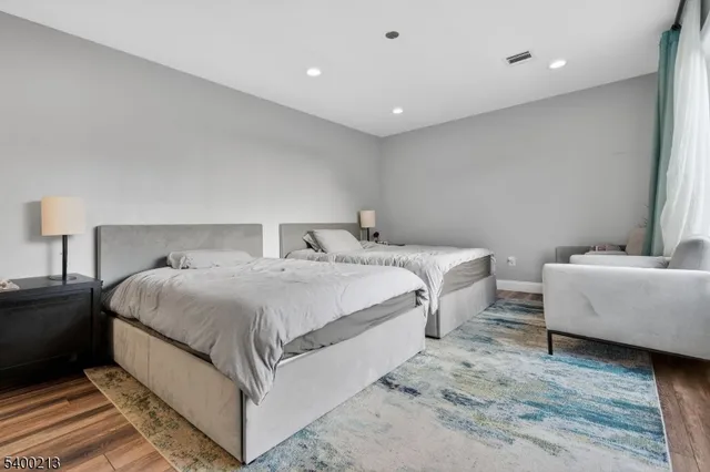 $925,000 | 301 South Parkway, Clifton, NJ 07014