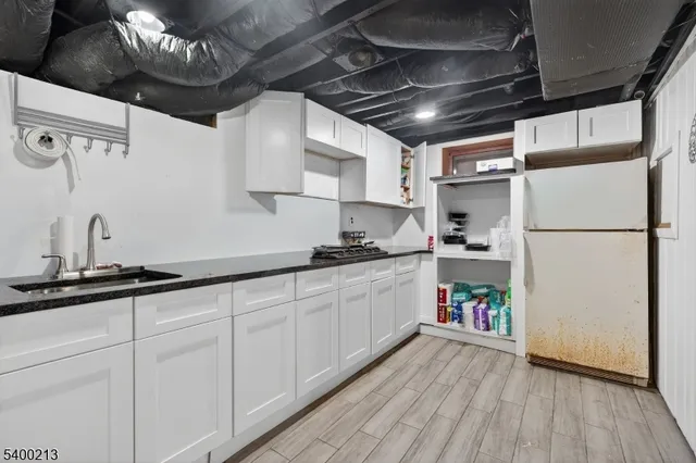 $925,000 | 301 South Parkway, Clifton, NJ 07014