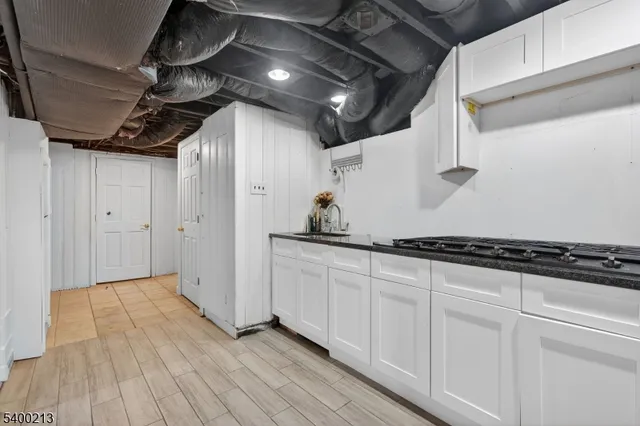 $925,000 | 301 South Parkway, Clifton, NJ 07014