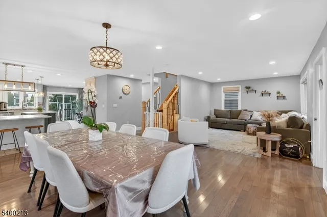 $925,000 | 301 South Parkway, Clifton, NJ 07014