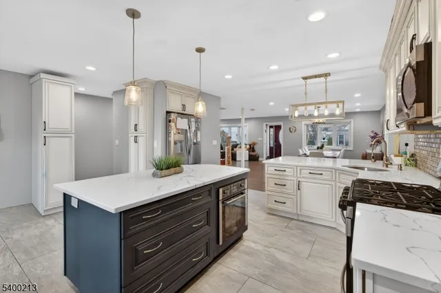 $925,000 | 301 South Parkway, Clifton, NJ 07014