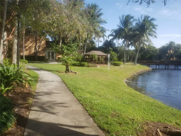 $2,175 | 3848 Lyons Road, Unit 2051, Coconut Creek, FL 33073