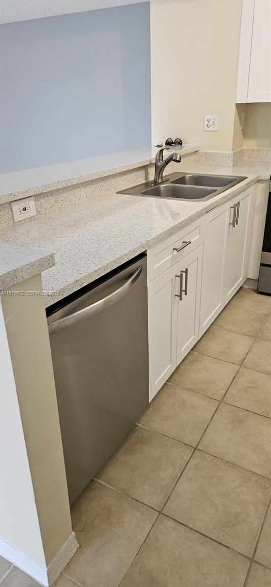 3848 Lyons Road, Unit 2051 Coconut Creek, FL 33073 - Photo 7 of 36