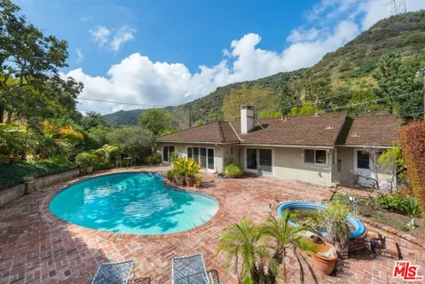 $1,799,000 | 3480 Mandeville Canyon Road, Los Angeles, CA 90049