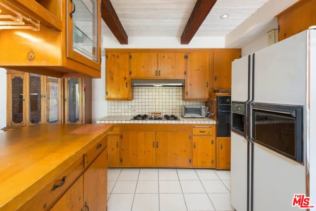 3480 Mandeville Canyon Road Los Angeles, CA 90049 - Photo 14 of 34