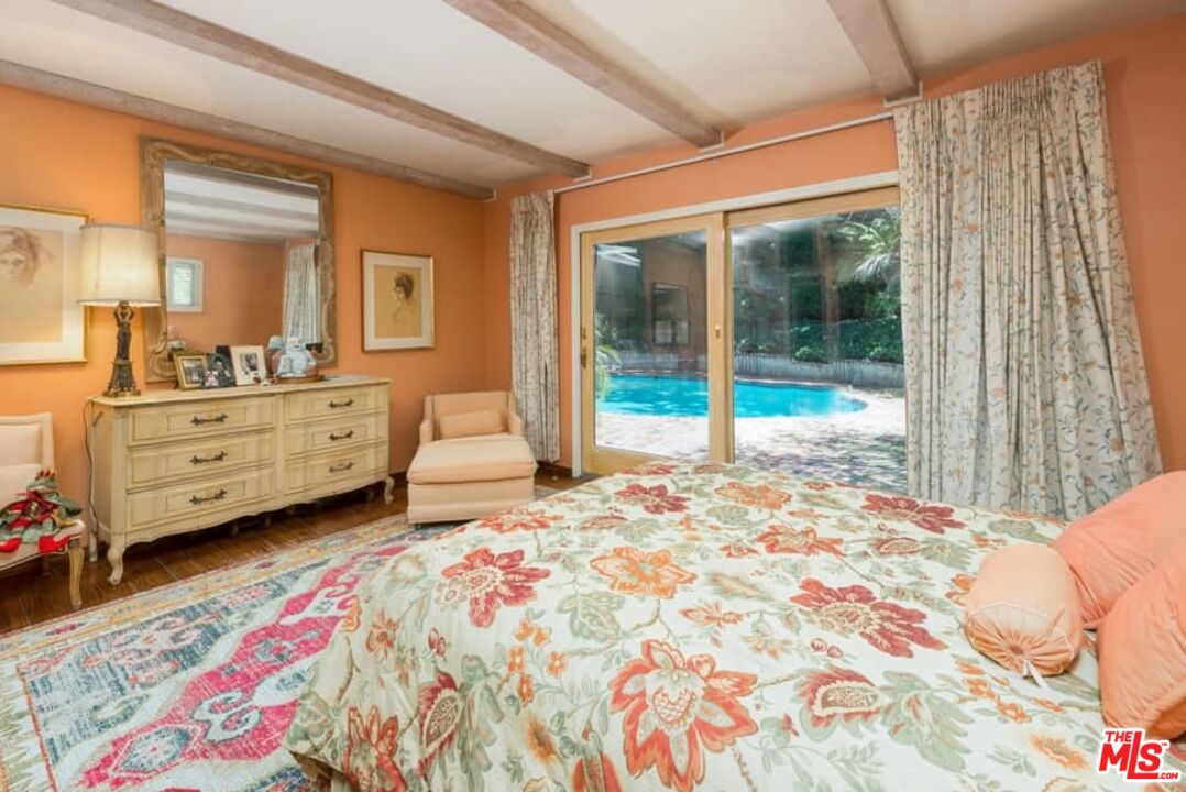 3480 Mandeville Canyon Road Los Angeles, CA 90049 - Photo 17 of 34