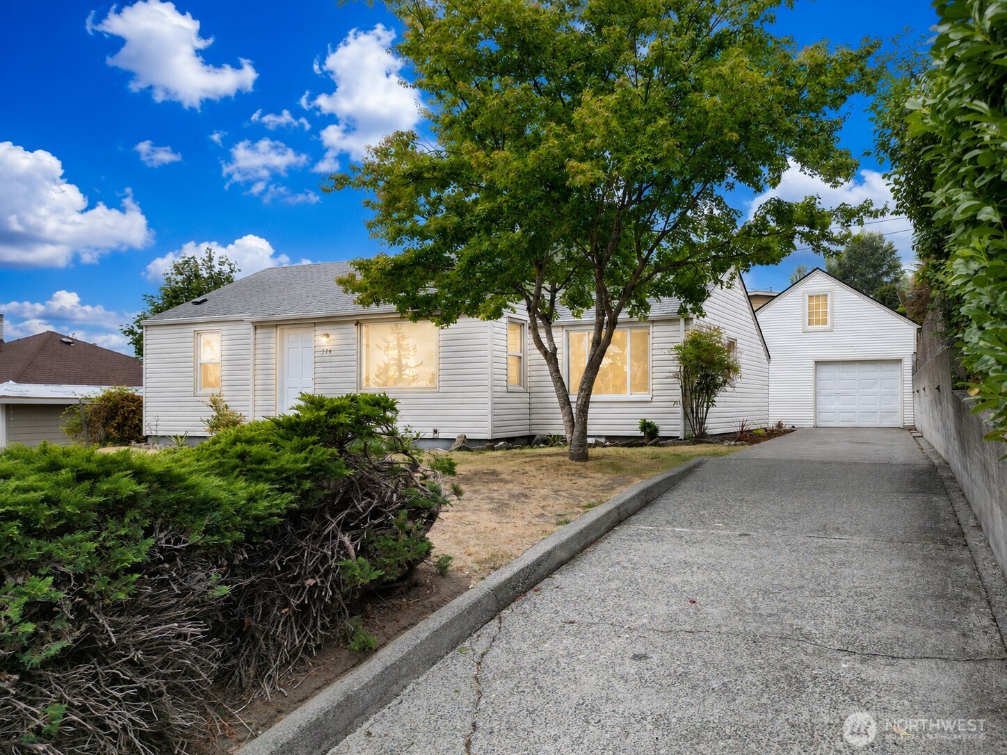 574 Bronson Way Northeast Renton, WA 98056 - Photo 1 of 30 Gallery Image 1