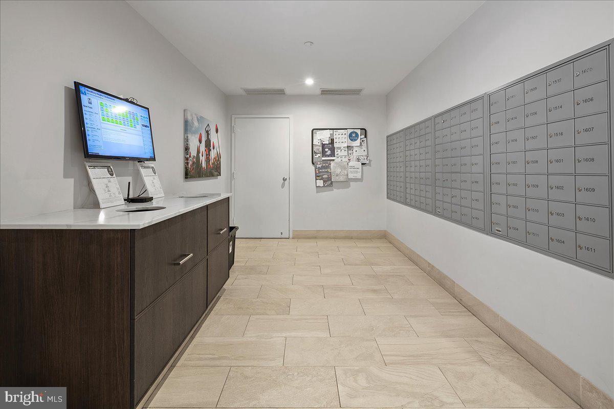 1301 North Courthouse Road, Unit 1202 Arlington, VA 22201 - Photo 5 of 8