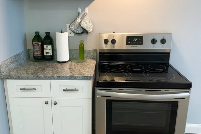 $979,000 | 1 Hathaway Street, Worcester, MA 01610