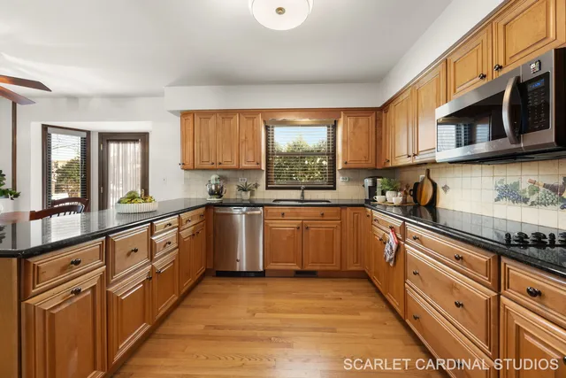 $625,000 | 307 Leeds Court, Naperville, IL 60565