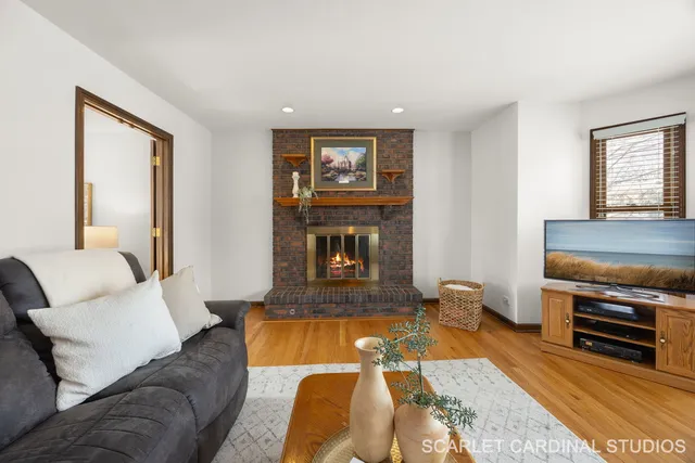 $625,000 | 307 Leeds Court, Naperville, IL 60565