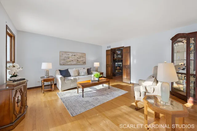 $625,000 | 307 Leeds Court, Naperville, IL 60565