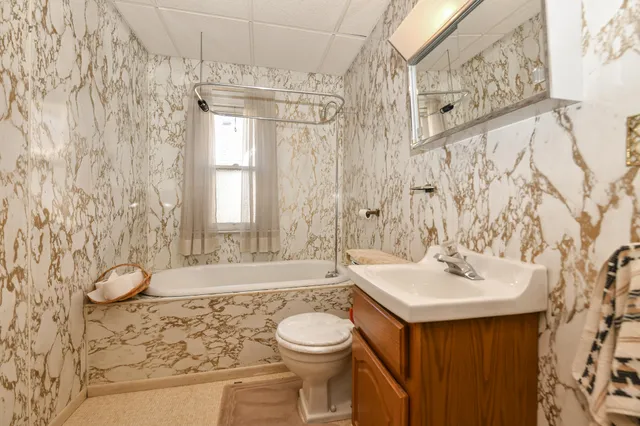 $209,000 | 6602 18th Avenue, Kenosha, WI 53143