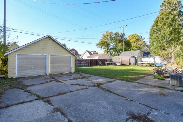 $209,000 | 6602 18th Avenue, Kenosha, WI 53143