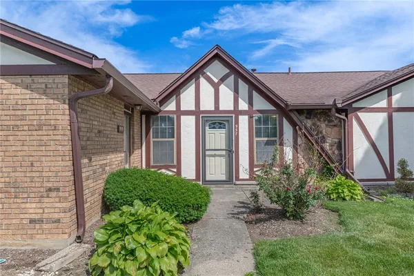 $224,900 | 957 Pine Needles Drive, Dayton, OH 45458