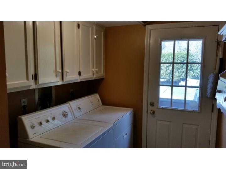 3225 Darien Road Bethlehem, PA 18020 - Photo 9 of 25 Gallery Image 9