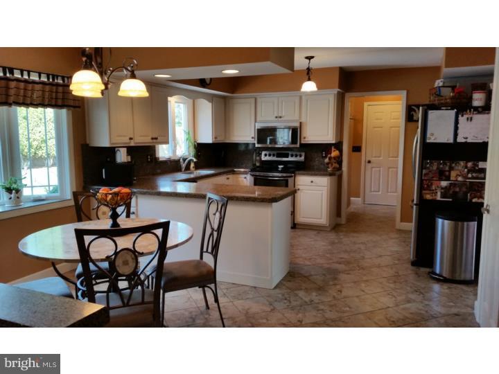3225 Darien Road Bethlehem, PA 18020 - Photo 10 of 25 Gallery Image 10