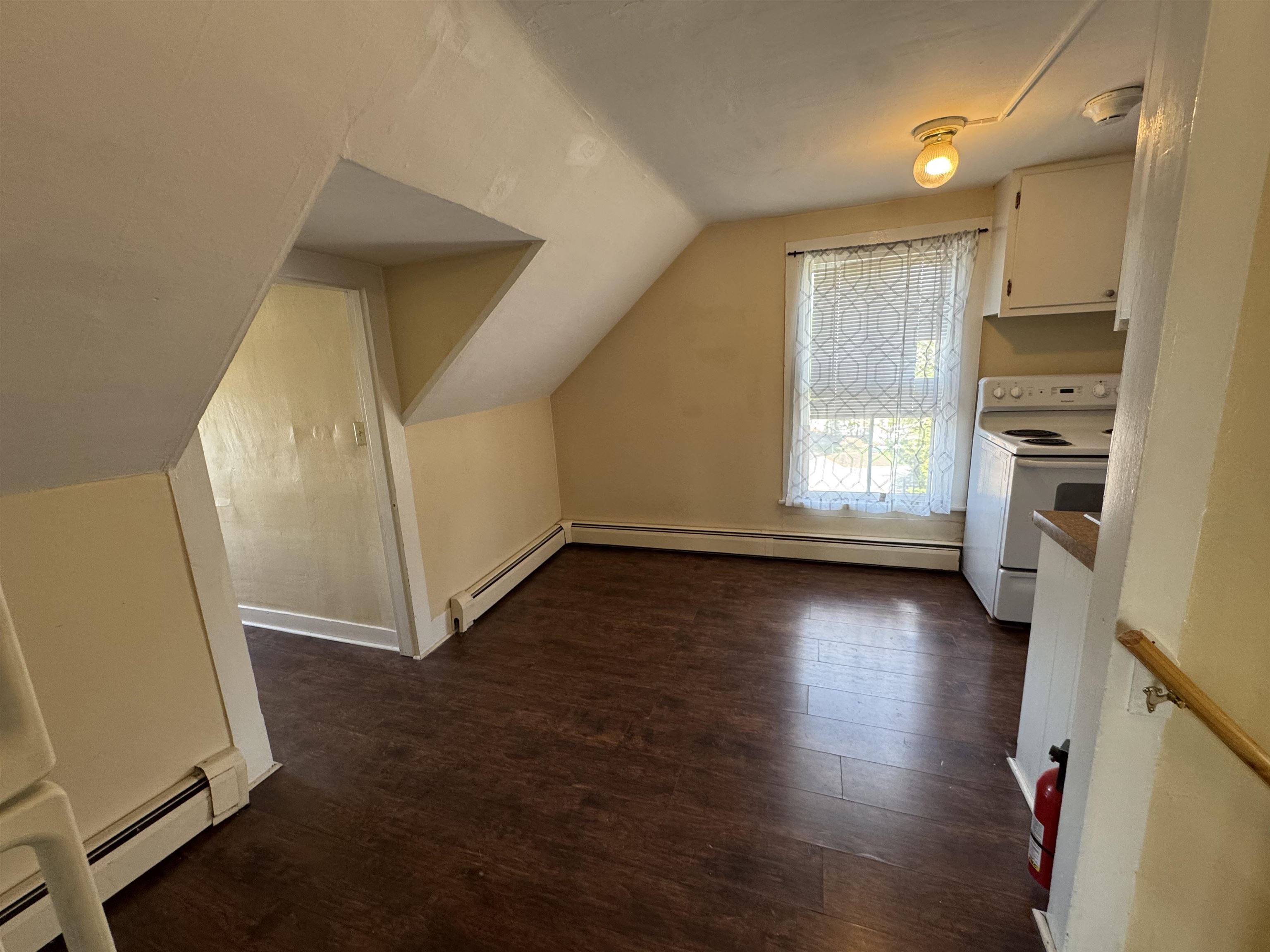 154 Washington Street, Unit 3 Keene, NH 03431 - Photo 8 of 12