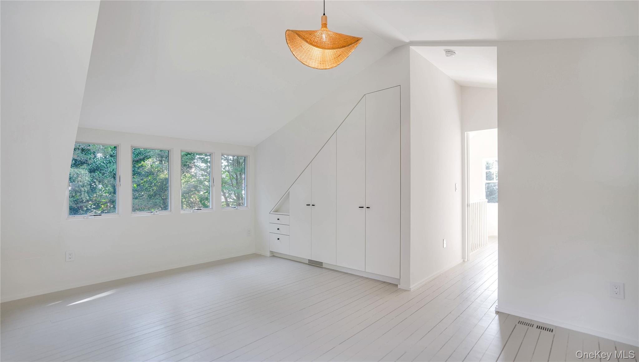 149 Accabonac Road East Hampton, NY 11937 - Photo 22 of 39 Gallery Image 22