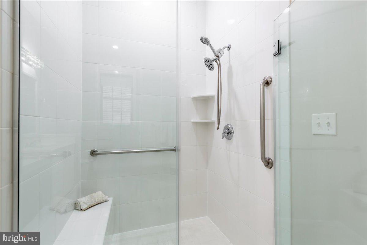 13712 Long Ridge Drive Gainesville, VA 20155 - Photo 24 of 62 a bathroom with a shower