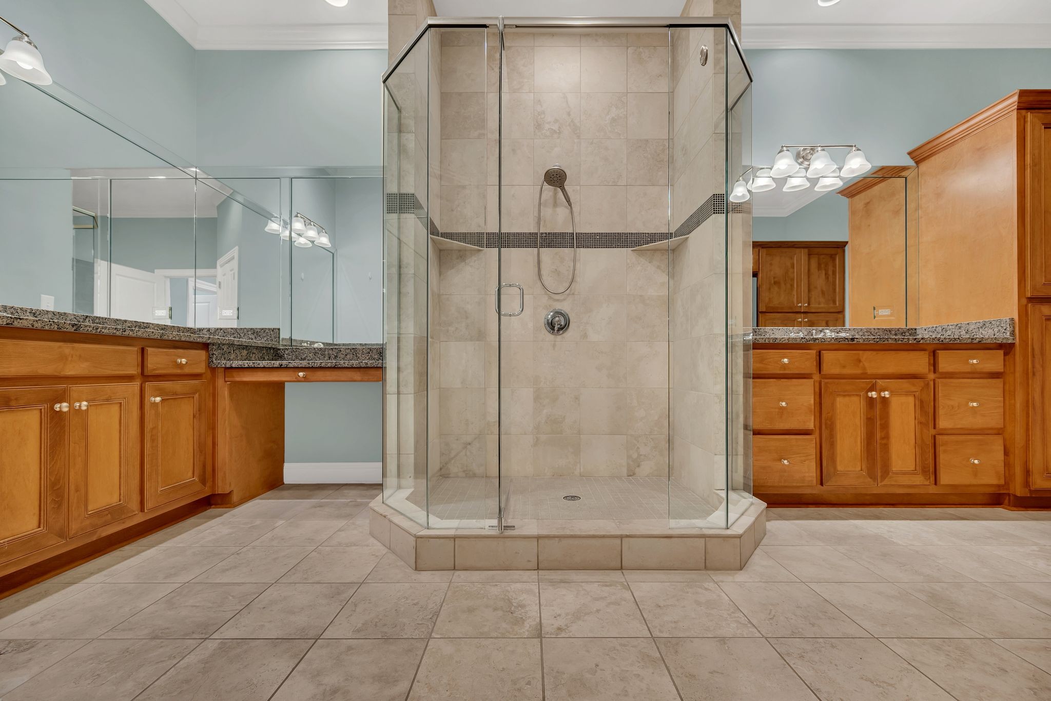 2411 Crestmoor Road, Unit 104 Nashville, TN 37215 - Photo 23 of 32 a bathroom with a shower