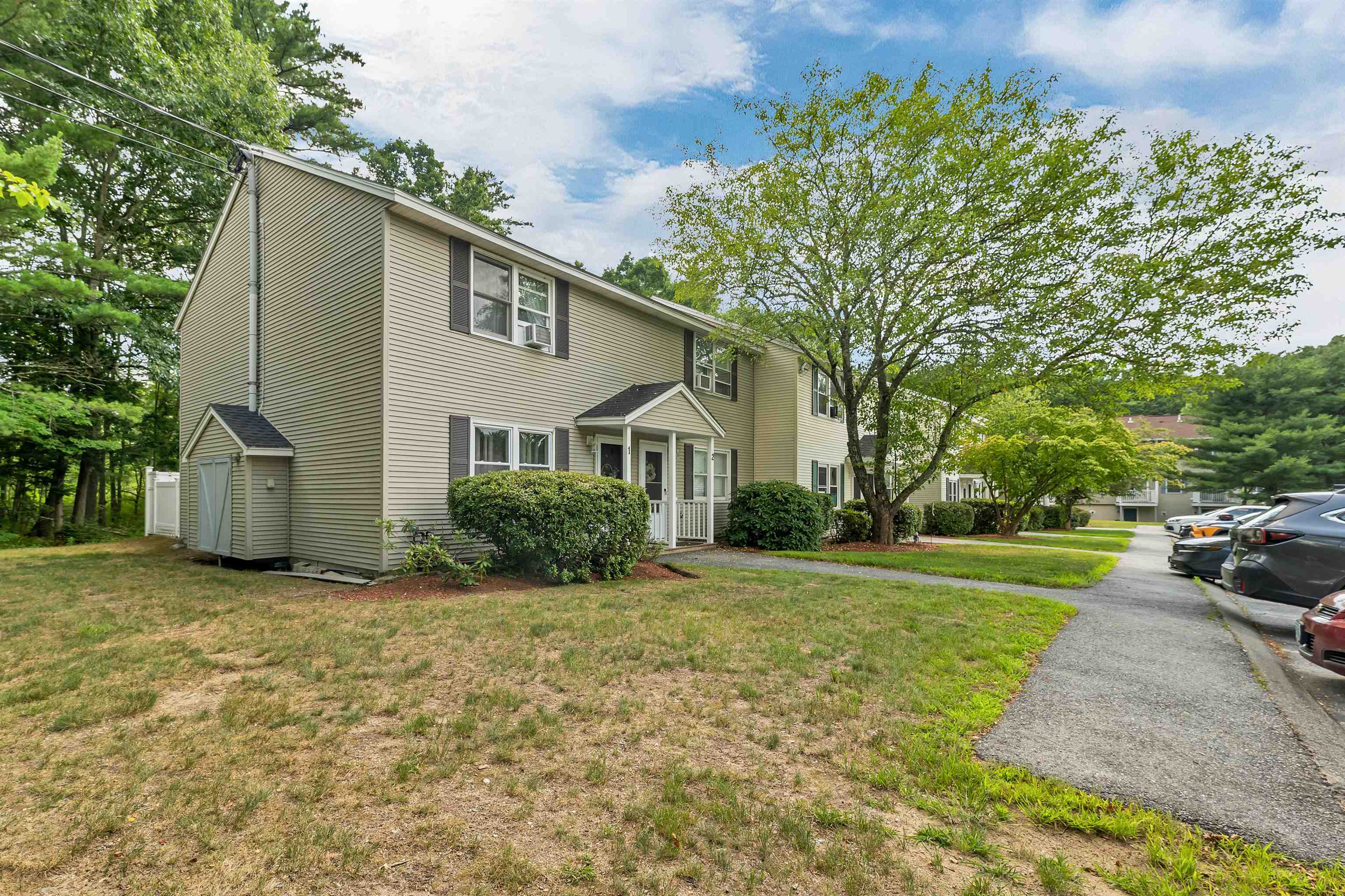 1035 South Mammoth Road, Unit 3 Manchester, NH 03109 - Photo 34 of 37