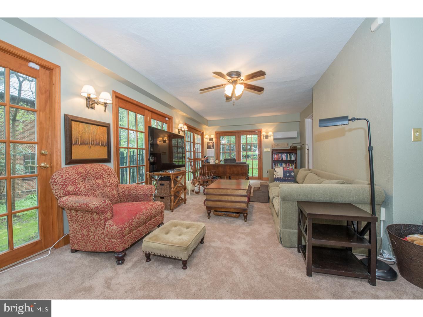 6463 Sherwood Road Philadelphia, PA 19151 - Photo 12 of 25 Gallery Image 12