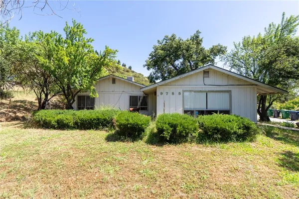$1,125,000 | 9755 Las Lomas Avenue, Atascadero, CA 93422