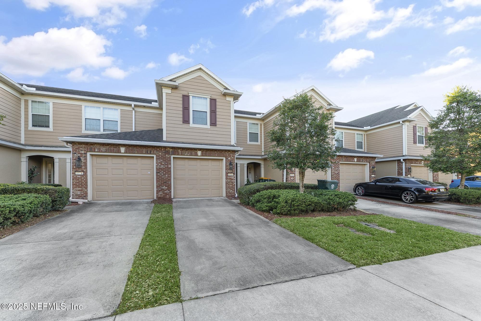 6916 Roundleaf Drive Jacksonville, FL 32258 - Photo 2 of 46 6916_Roundleaf-HDR-02