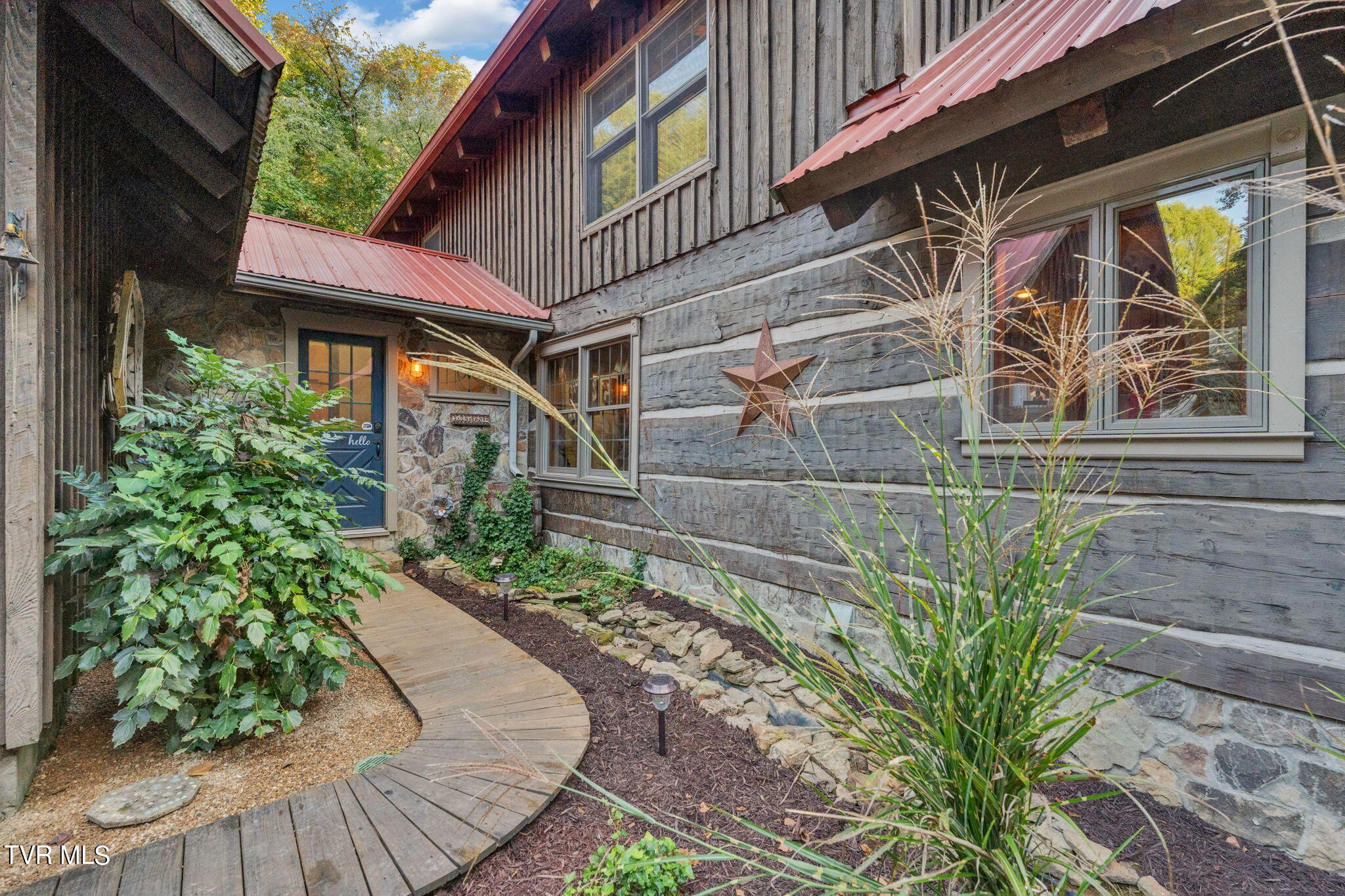 346 Edgefield Road Piney Flats, TN 37686 - Photo 11 of 97 85-web-or-mls-DSC01583