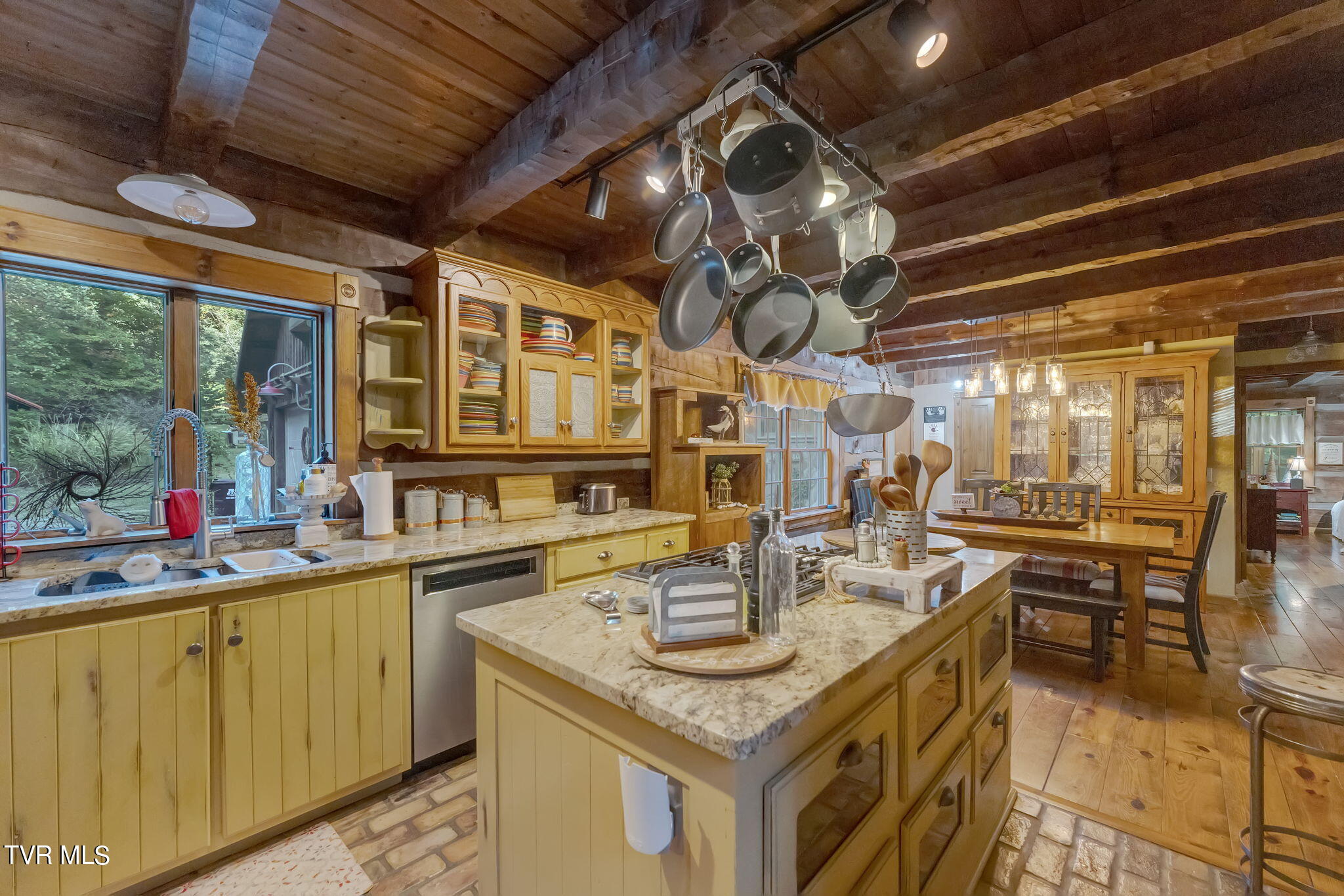 346 Edgefield Road Piney Flats, TN 37686 - Photo 34 of 97 53-web-or-mls-DSC01484