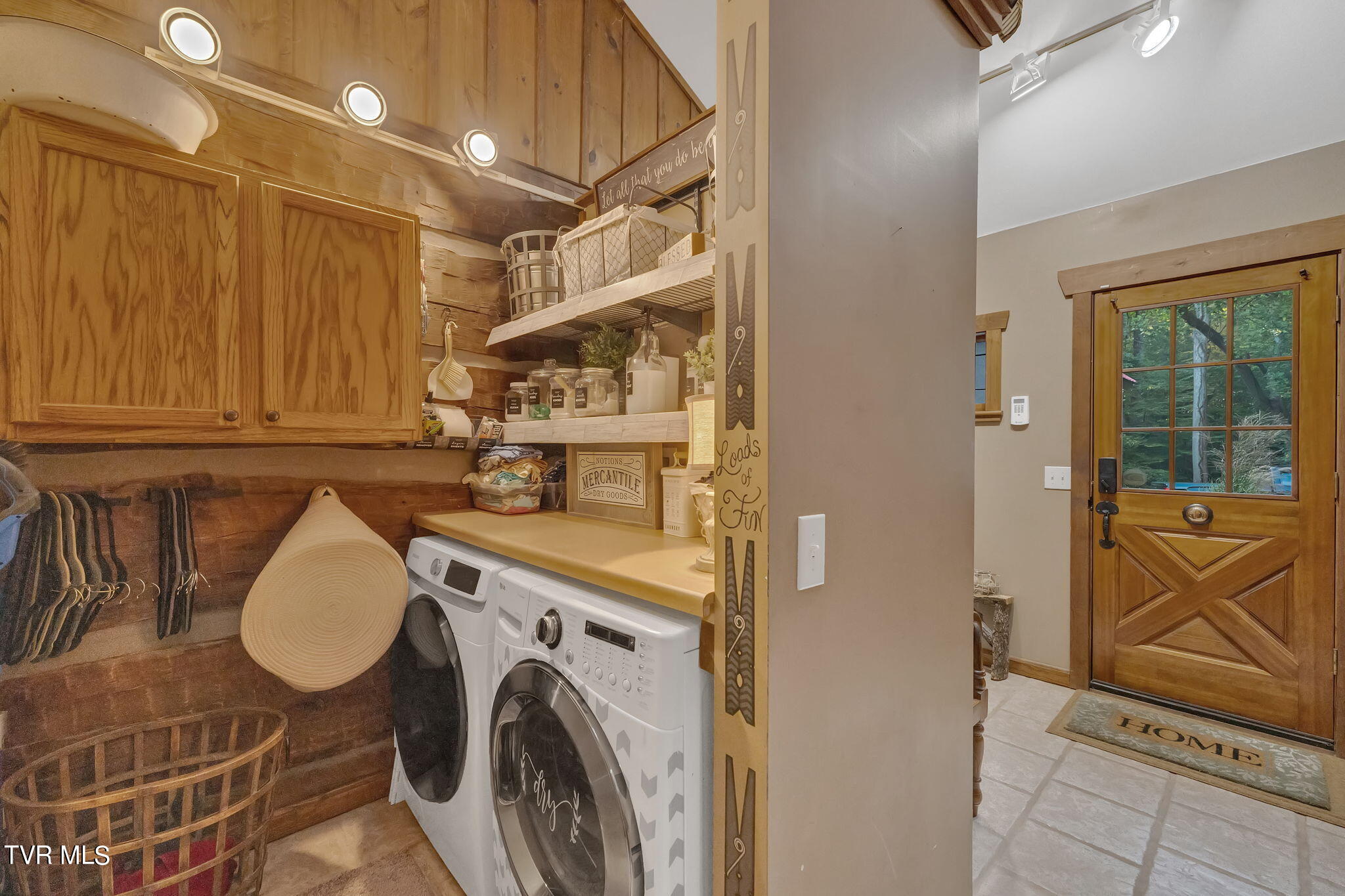 346 Edgefield Road Piney Flats, TN 37686 - Photo 57 of 97 57-web-or-mls-DSC01496