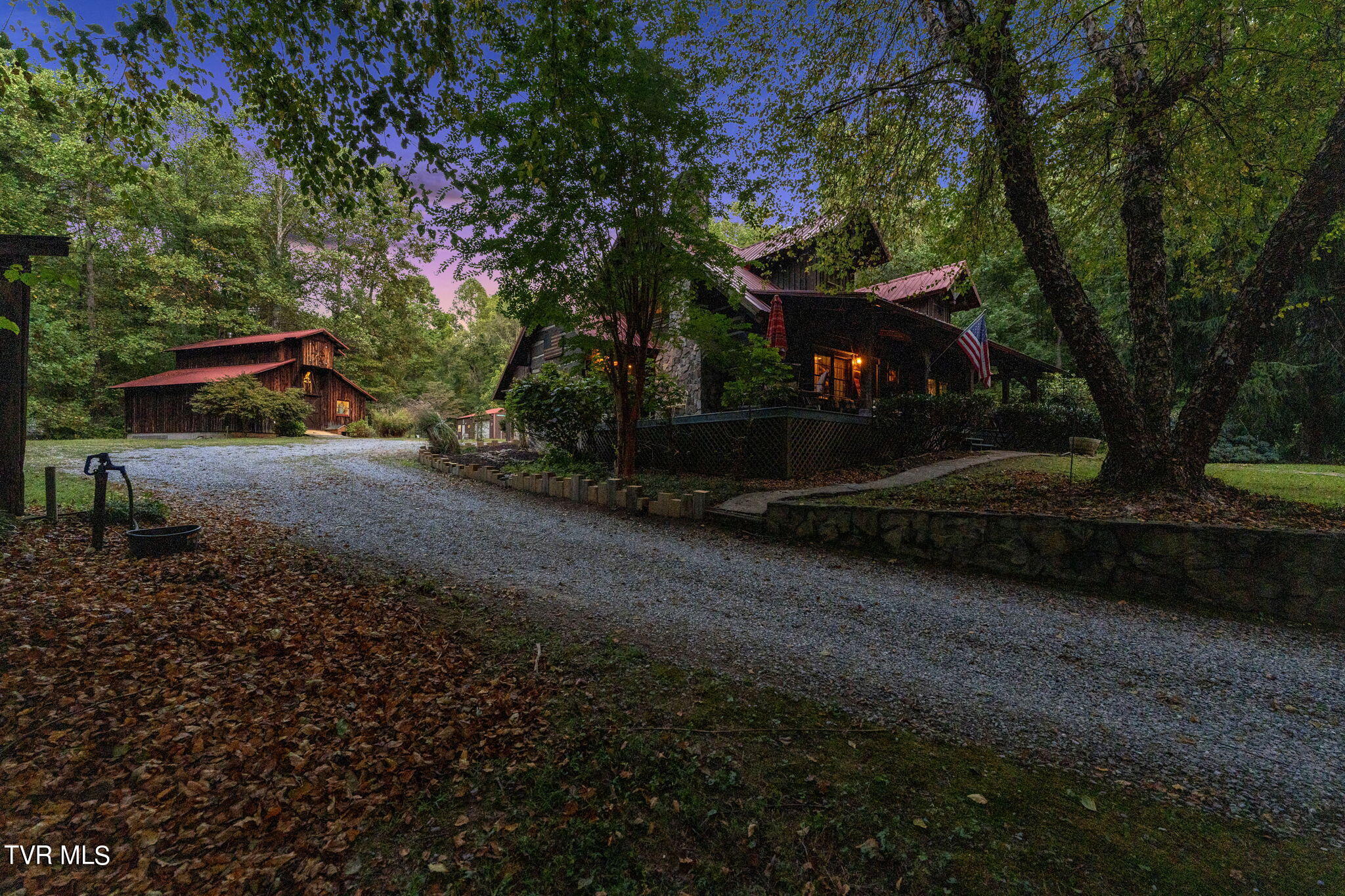346 Edgefield Road Piney Flats, TN 37686 - Photo 92 of 97 2-web-or-mls-DSC01620