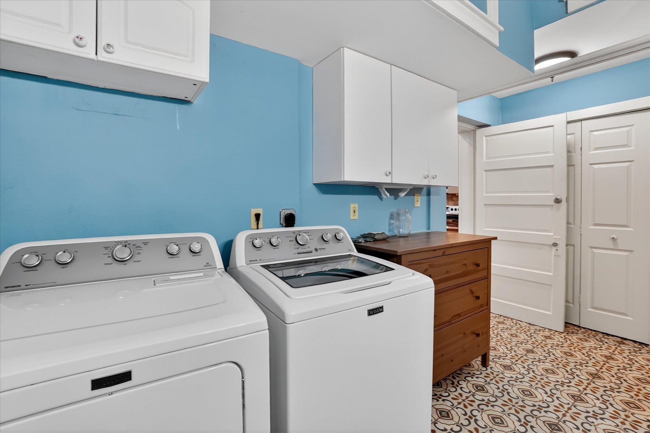 16 May Street St. Augustine, FL 32084 - Photo 38 of 85 a utility room with dryer and washer