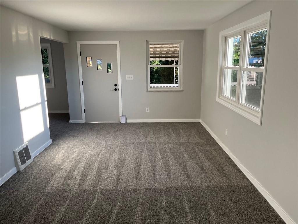 7810 Roderick Drive Pittsburgh, PA 15237 - Photo 10 of 17 Gallery Image 10