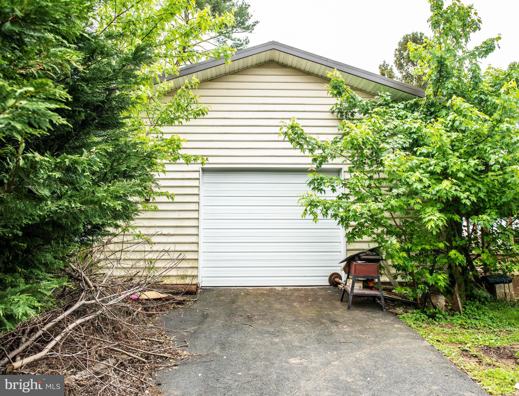 731 Reckord Road Fallston, MD 21047 - Photo 31 of 43 DETACHED POLE BARN GARAGE