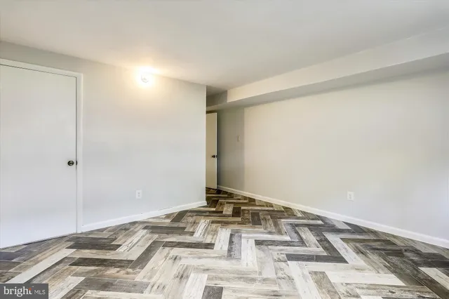 $1,095,000 | 5511 Huntington Parkway, Bethesda, MD 20814