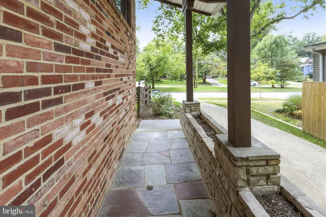 $1,095,000 | 5511 Huntington Parkway, Bethesda, MD 20814