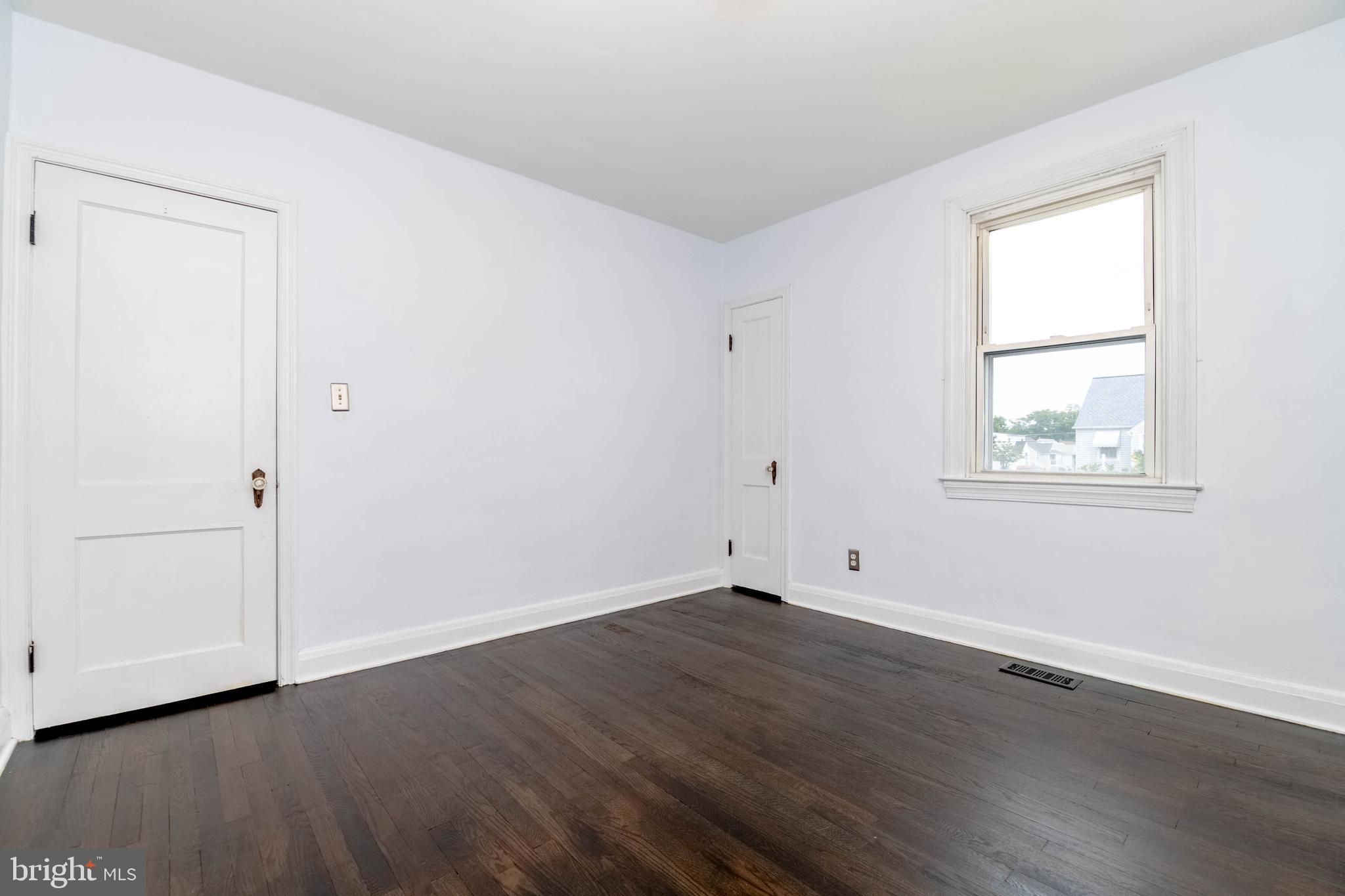 100 South Stuart Street Baltimore, MD 21221 - Photo 18 of 49 Finished Hardwoods