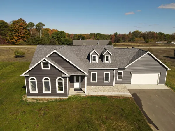 $450,000 | 21238 Deans View, Big Rapids, MI 49307
