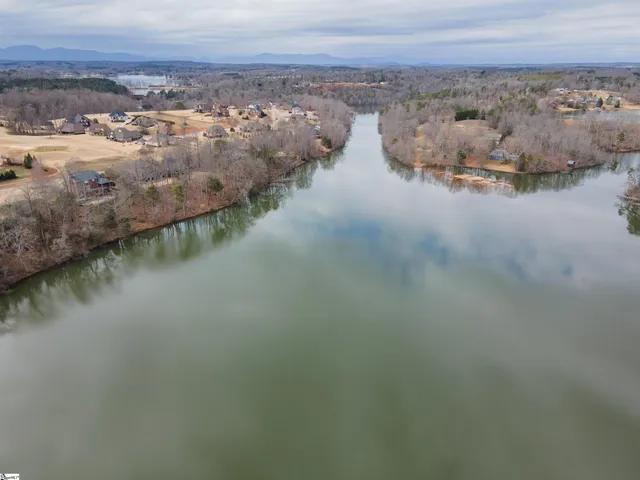 $210,000 | 799 East Long Bay Drive, Inman, SC 29349