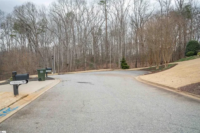 $210,000 | 799 East Long Bay Drive, Inman, SC 29349